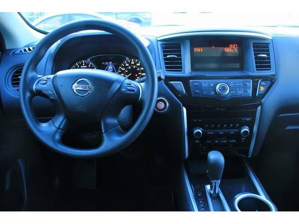 2016 Nissan Pathfinder SUV S - Nissan Glacier White for sale in Green Bay, WI – photo 17