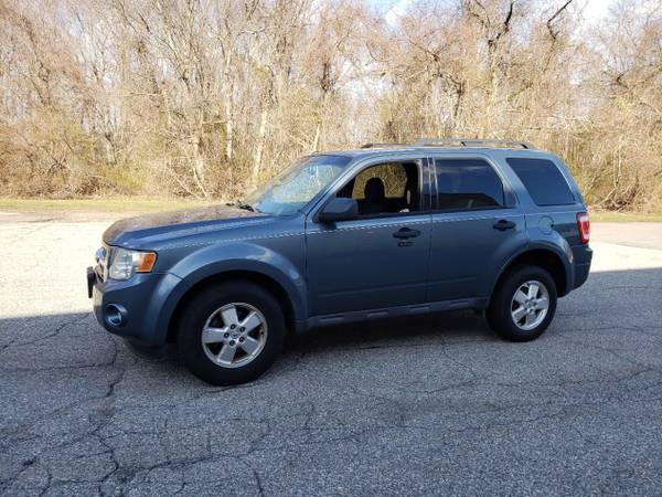 2010 Ford Escape XLT 4x4 w/low miles for sale in New London, CT – photo 5
