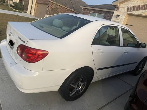 2005 Toyota Corolla Low miles $3800 OBO - cars & trucks - by owner -... for sale in Manor, TX – photo 2