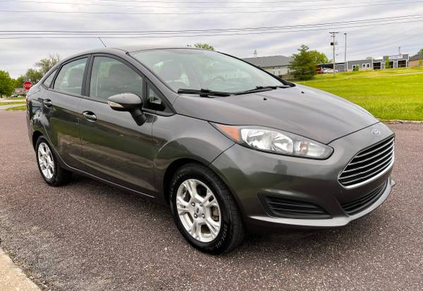 2015 Ford Fiesta SE - Low Mile 94K - Clean Title for sale in Kansas City, MO – photo 2