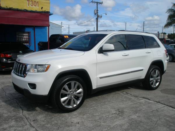 2013 JEEP CHEROKEE - cars & trucks - by dealer - vehicle automotive... for sale in Miami, FL – photo 2
