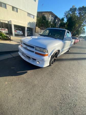 2000 Cheverlet S-10 - cars & trucks - by owner - vehicle automotive... for sale in Los Angeles, CA – photo 2