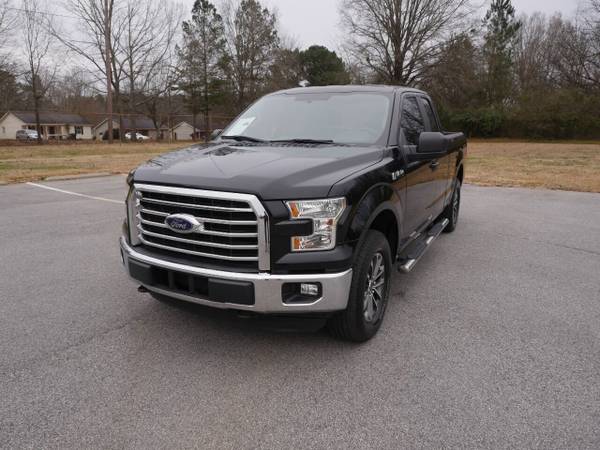 2017 Ford F150 Super Cab XLT Pickup 4D with 50k 4x4 for sale in Greenville, SC – photo 5