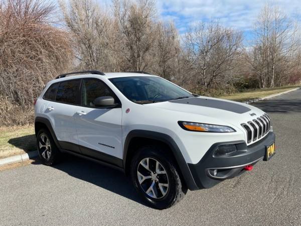 2016 Jeep Cherokee Trailhawk - - by dealer for sale in Pasco, OR – photo 4