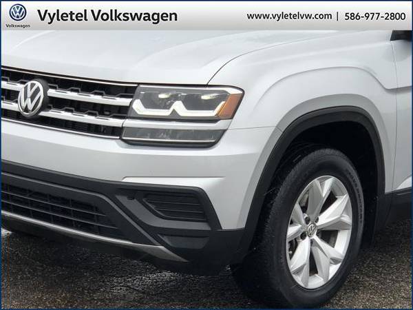 2018 Volkswagen Atlas SUV 3.6L V6 Launch Edition FWD *Ltd - cars &... for sale in Sterling Heights, MI – photo 6