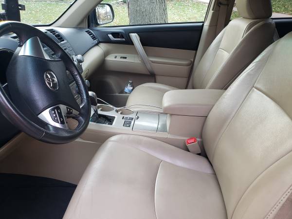 2012 Toyota Highlander SE - cars & trucks - by owner - vehicle... for sale in Prior Lake, MN – photo 20