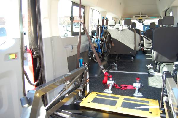 HANDICAP ACCESSIBLE WHEELCHAIR LIFT EQUIPPED VAN.....UNIT# 2289FHT -... for sale in Charlotte, NC – photo 8