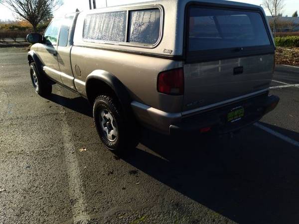 2000 Chevrolet S10 Extended Cab Pickup Vancouver, WA - cars & trucks... for sale in Vancouver, OR – photo 8