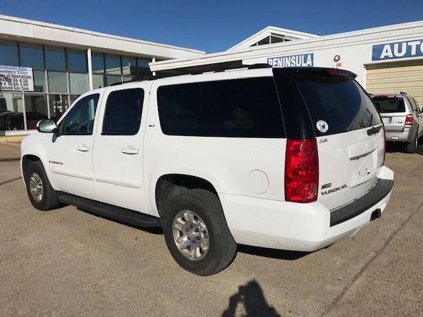 2007 GMC YUKON XL 4WD OPEN THANKSGIVING NAVY FEDERAL USAA - cars &... for sale in Norfolk, VA – photo 3