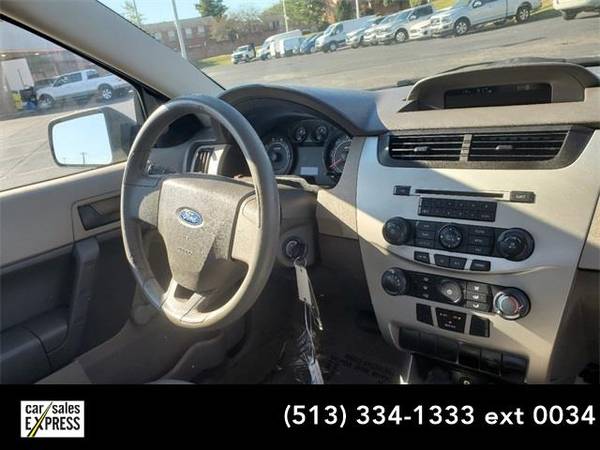2009 Ford Focus sedan S (Ebony Clearcoat) for sale in Cincinnati, OH – photo 11