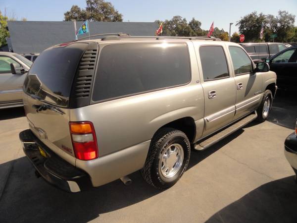 2002 GMC YUKON XL 4WD SUV - cars & trucks - by dealer - vehicle... for sale in Gridley, CA – photo 3