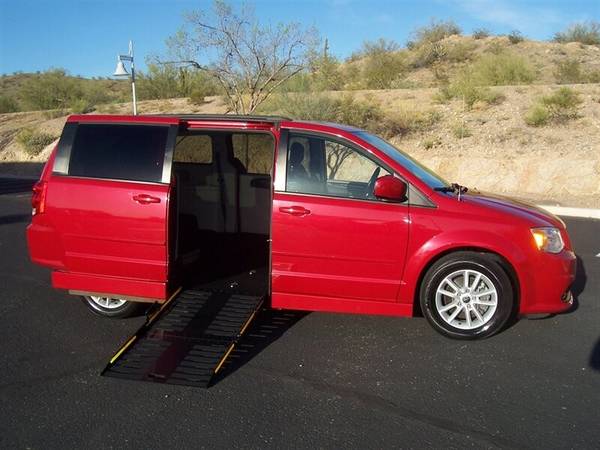 2016 Dodge Grand Caravan SXT Wheelchair Handicap Mobility Van - cars for sale in Phoenix, UT – photo 2