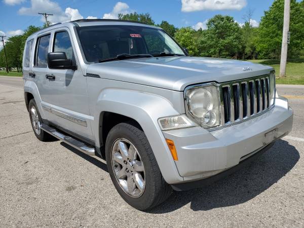 09 JEEP LIBERTY LIMITED 4WD- NICE LEATHER, LOADED, 154K MI. SHARP... for sale in Miamisburg, OH – photo 2