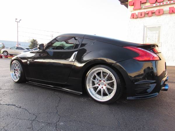 2012 Nissan 370Z Manual - cars & trucks - by dealer - vehicle... for sale in Rockford, IL – photo 5