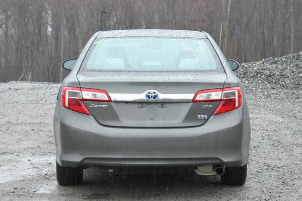 2012 Toyota Camry Hybrid XLE - - by dealer for sale in Naugatuck, CT – photo 6