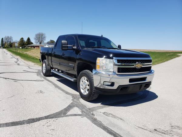 2011 Chevy 2500HD Crew Cab LTZ - - by dealer - vehicle for sale in Canton, WI – photo 2