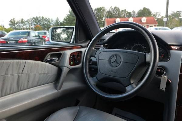1998 *Mercedes-Benz* *E-Class* *E 320* - cars & trucks - by dealer -... for sale in Snellville, GA – photo 11