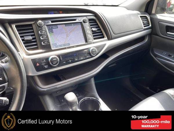 2018 Toyota Highlander XLE - - by dealer - vehicle for sale in Great Neck, NY – photo 17