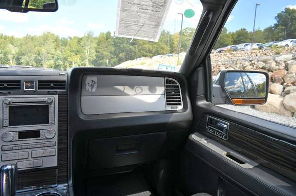 2010 *Lincoln* *Navigator* *L* - cars & trucks - by dealer - vehicle... for sale in Naugatuck, CT – photo 18