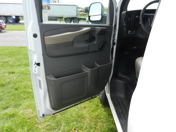 2010 Chevy Express 3500 Cargo - V8, Bins, 1 - Owner! for sale in Georgetown, MD – photo 12