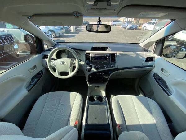 2012 Toyota Sienna LE - cars & trucks - by owner - vehicle... for sale in Rosemead, CA – photo 8
