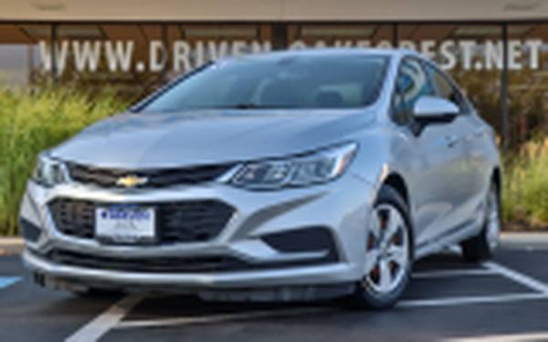 2017 *Chevrolet* *CRUZE* *4dr Sedan Automatic LS* Si - cars & trucks... for sale in Oak Forest, IL – photo 2