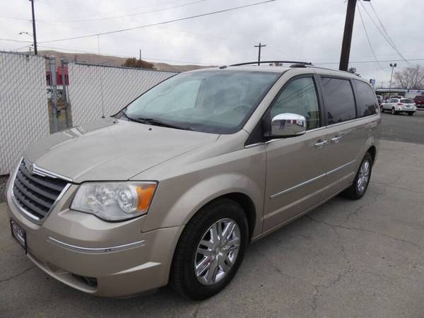 2008 Chrysler Town and Country - cars & trucks - by dealer - vehicle... for sale in Union Gap, WA – photo 4