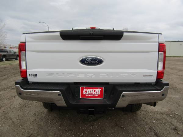 2017 FORD F250 - CREW CAB - LONG BOX (8ft) - 4X4 - 6 2 LITER V8 GAS for sale in Moorhead, ND – photo 6