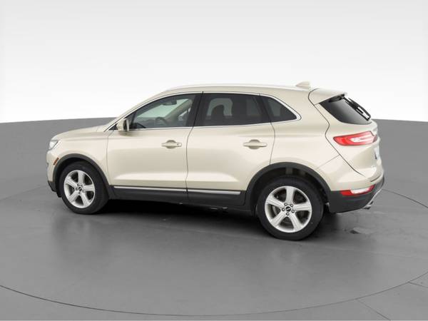 2017 Lincoln MKC Premiere Sport Utility 4D suv Gold - FINANCE ONLINE... for sale in Saint Louis, MO – photo 6