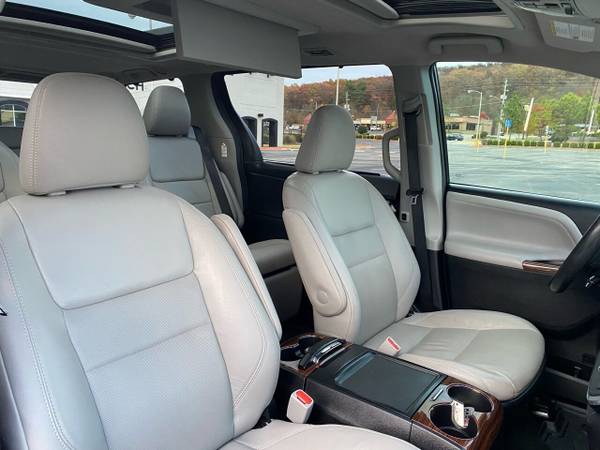 2015 Toyota Sienna Limited Premium 7 Passenger 4dr Mini Van van Red... for sale in Fayetteville, AR – photo 17