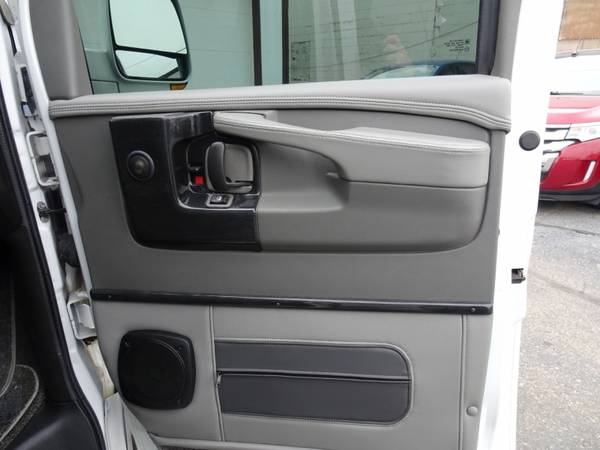2012 GMC Savana Passenger van Limited *MUST SEE* - cars & trucks -... for sale in Waterloo, IA – photo 23