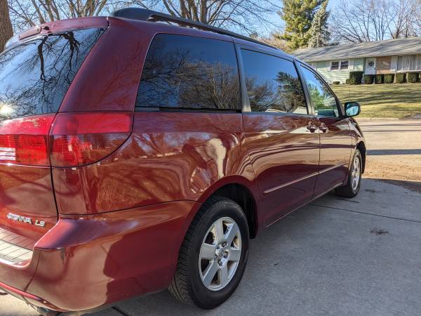 Toyota Sienna - cars & trucks - by owner - vehicle automotive sale for sale in Madison, WI – photo 4