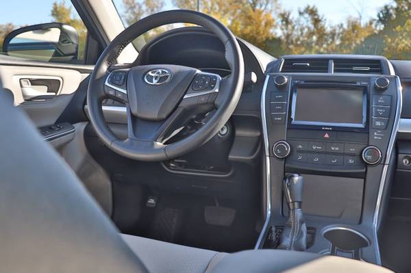 2017 *Toyota* *Camry* *SE Automatic* Midnight Black - cars & trucks... for sale in Oak Forest, IL – photo 11