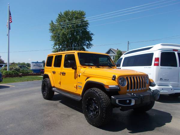 2018 Jeep Wrangler Unlimited Sahara 4x4 for sale in Frankenmuth, MI – photo 9