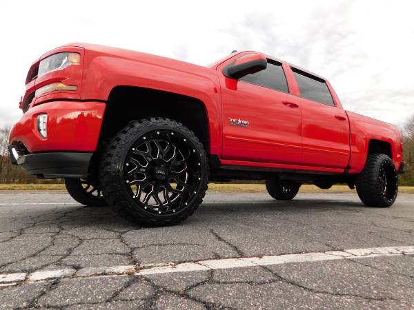 1 OWNR LIFTED 17 CHEVY SILVERADO 1500 LT Z71 CREW 22X12 *NEW 33... for sale in KERNERSVILLE, NC – photo 10