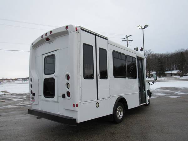2014 Chevrolet Chevy Express Cutaway 3500 - - by for sale in Random Lake, WI – photo 4
