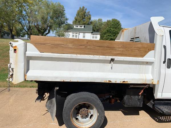 2007 Chevrolet C4500 Dump Truck - ONLY 77k Miles - Clean Title for sale in Kimmswick, MO – photo 10