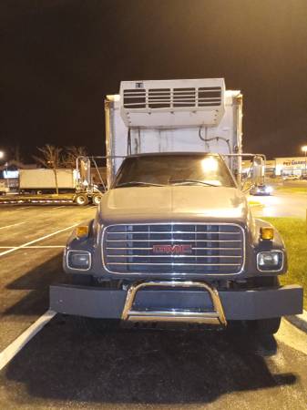 24FT REEFER REFRIGERATED TRUCK --HUGE MONEY MAKER - cars & trucks -... for sale in Bowie, District Of Columbia – photo 2