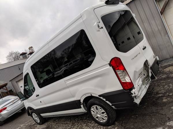 2018 Ford Transit Passenger Wagon T-150 130 Med Roof XL Sliding RH for sale in Darlington, PA – photo 5