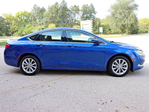 2015 CHRYSLER 200 97k-MILES REAR-CAMERA HTD-SEATS LEATHER LOADED for sale in Elgin, IL – photo 12