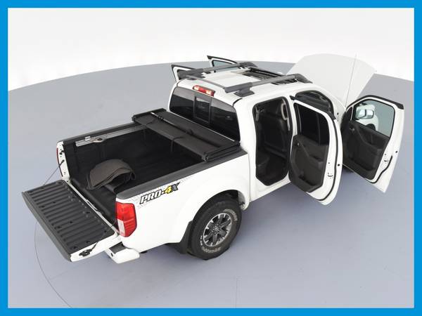 2016 Nissan Frontier Crew Cab PRO-4X Pickup 4D 5 ft pickup White for sale in Columbia, SC – photo 19
