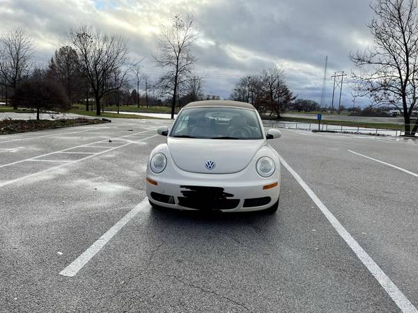 Volkswagen Beetle Convertible - cars & trucks - by owner - vehicle... for sale in Edwardsville, MO – photo 2