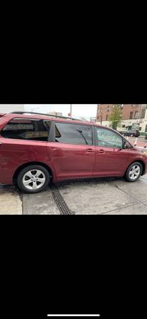 Toyota Sienna 2017 for sale in NEW YORK, NY – photo 9