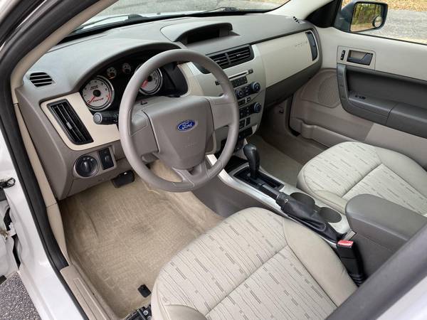 2008 FORD FOCUS SE Automatic with 88K miles - cars & trucks - by... for sale in Crystal Lake, IL – photo 12