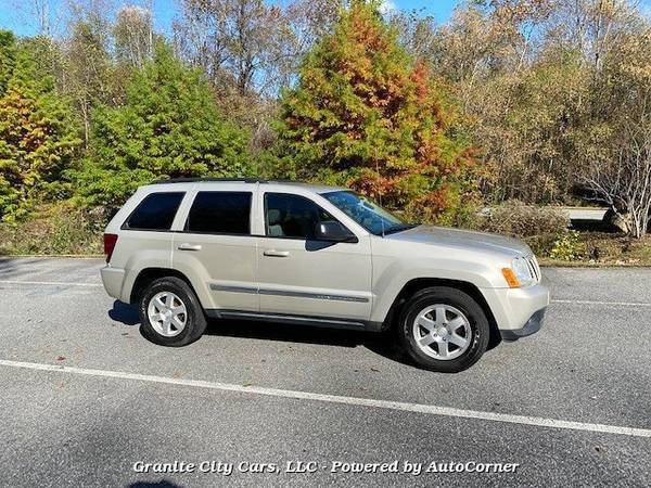 2010 Jeep GRAND CHEROKEE LAREDO 4WD - cars & trucks - by dealer -... for sale in Mount Airy, NC – photo 9
