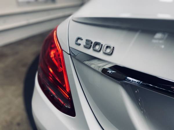 2018 Mercedes-Benz C 300 C300 C-Class Apple CarPlay Heated Front for sale in Portland, OR – photo 9