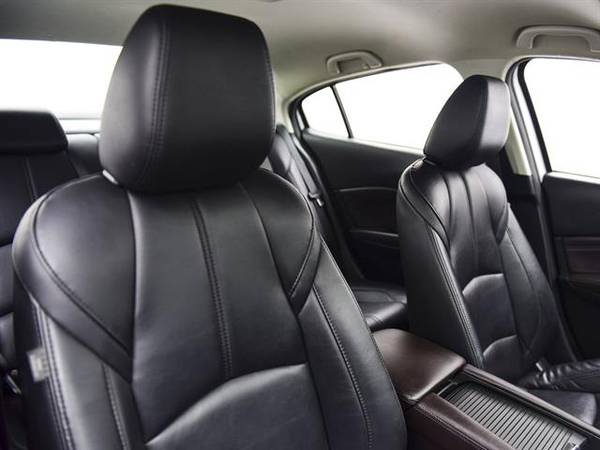 2018 Mazda MAZDA3 Touring Sedan 4D sedan Gray - FINANCE ONLINE for sale in Atlanta, GA – photo 5