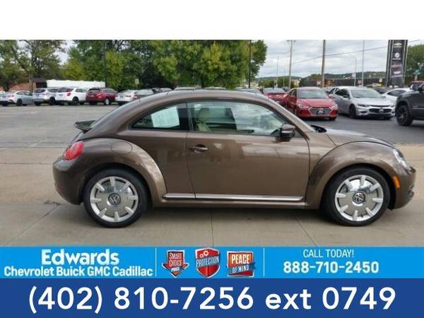 2016 Volkswagen Beetle Coupe hatchback (Dark Bronze Metallic) for sale in Council Bluffs, NE – photo 4