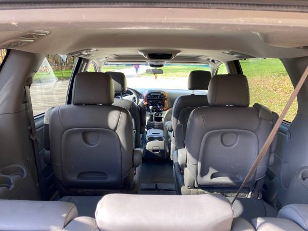 Toyota sienna XLE CLEAN CAR - cars & trucks - by owner - vehicle... for sale in Chicago, IL – photo 8