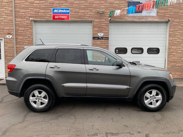 ☼☼ 2012 JEEP GRAND CHEROKEE LARADO 4X4 SERVICED! - cars & trucks -... for sale in West Haven, CT – photo 14